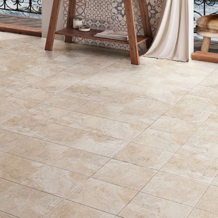 Carrelage de sol Arkonik Rio. Pierre en relief en Gris ou en Beige, avec douze faces différentes